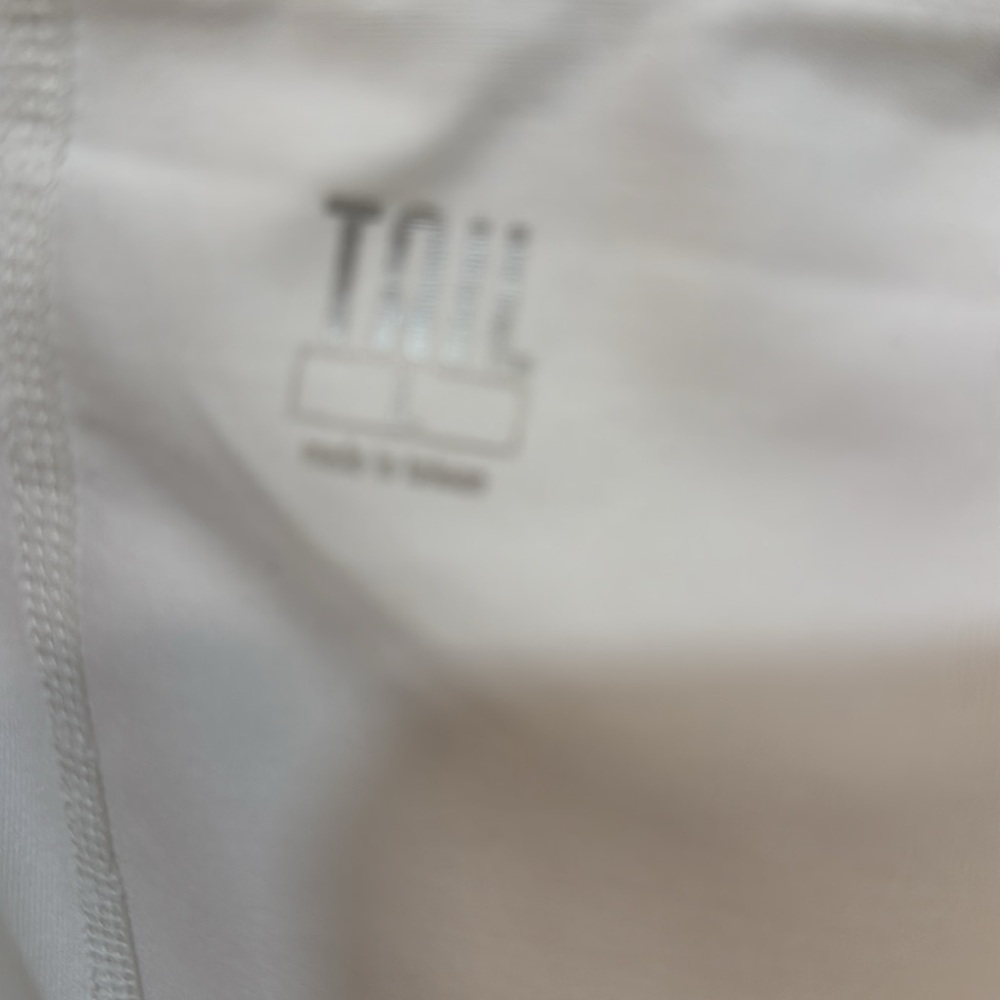 Large Tail white tennis skirt - Picture 4 of 6